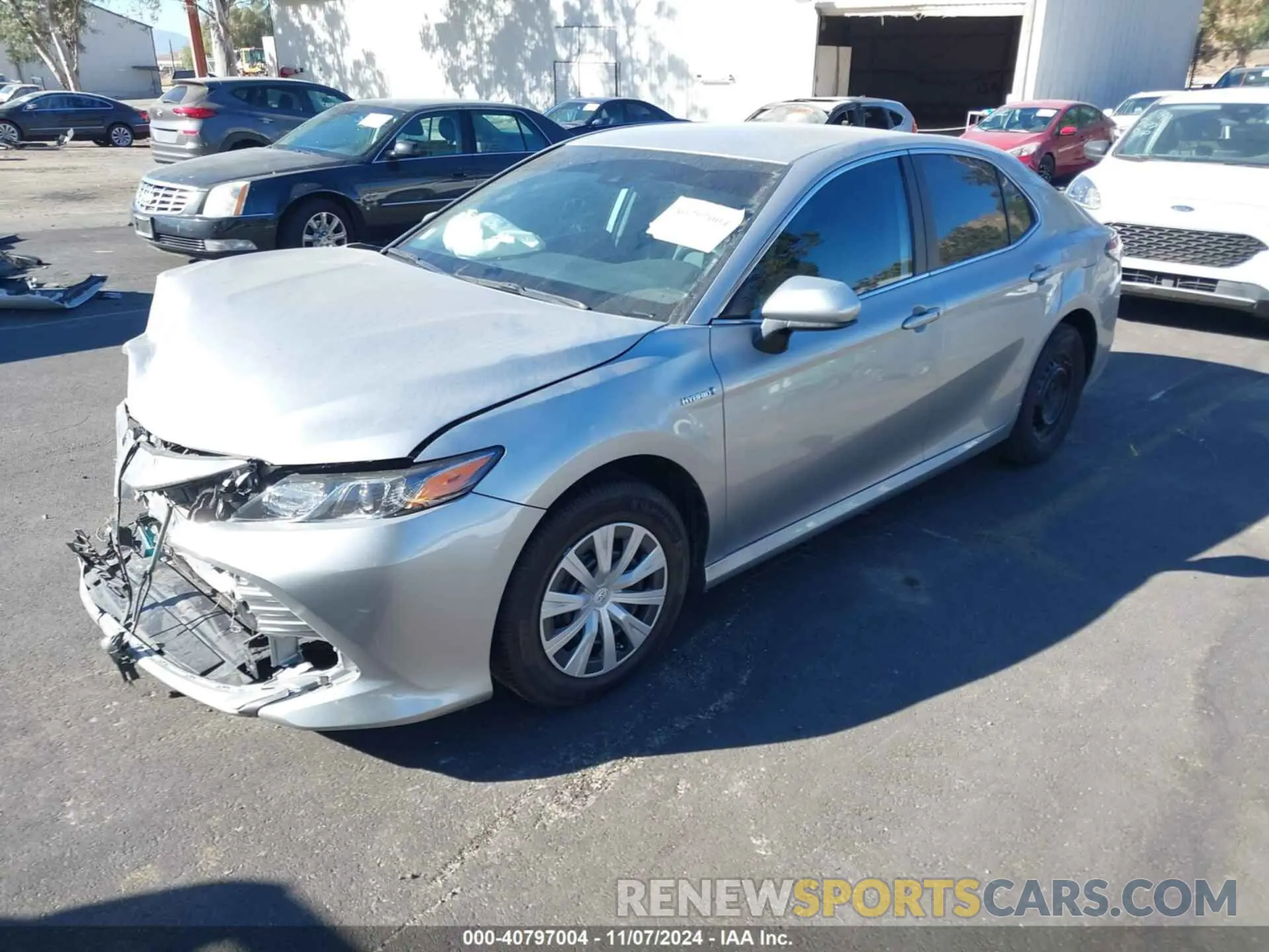 2 fotografías del automóvil dañado 4T1C31AK2LU541652 TOYOTA CAMRY 2020