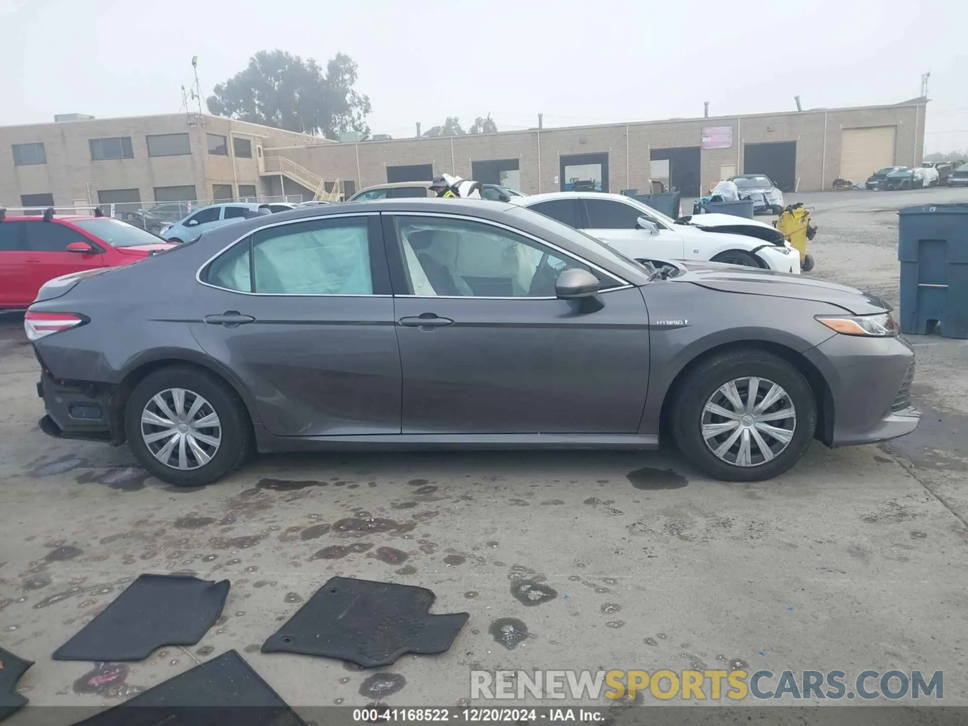 14 fotografías del automóvil dañado 4T1C31AK2LU544731 TOYOTA CAMRY 2020