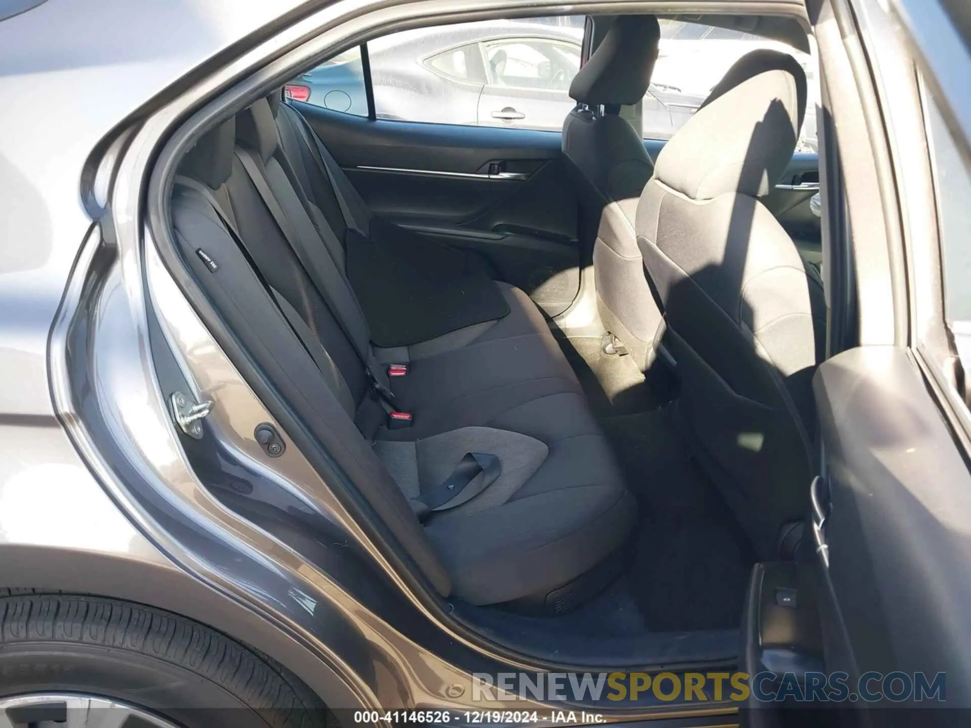 8 fotografías del automóvil dañado 4T1C31AK3LU018365 TOYOTA CAMRY 2020