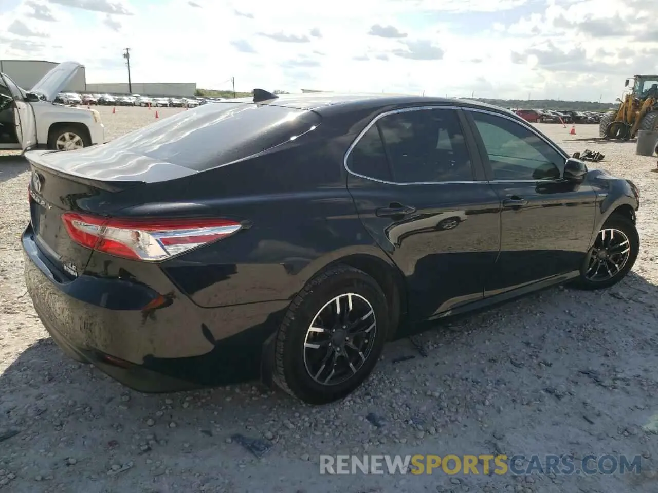 3 fotografías del automóvil dañado 4T1C31AK3LU544723 TOYOTA CAMRY 2020