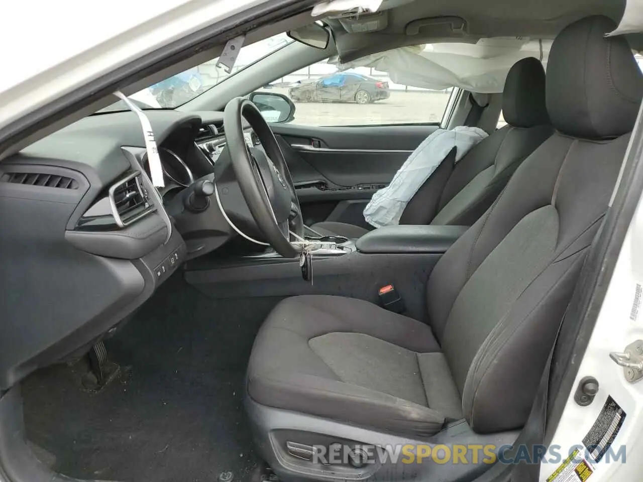 7 fotografías del automóvil dañado 4T1C31AK4LU518180 TOYOTA CAMRY 2020