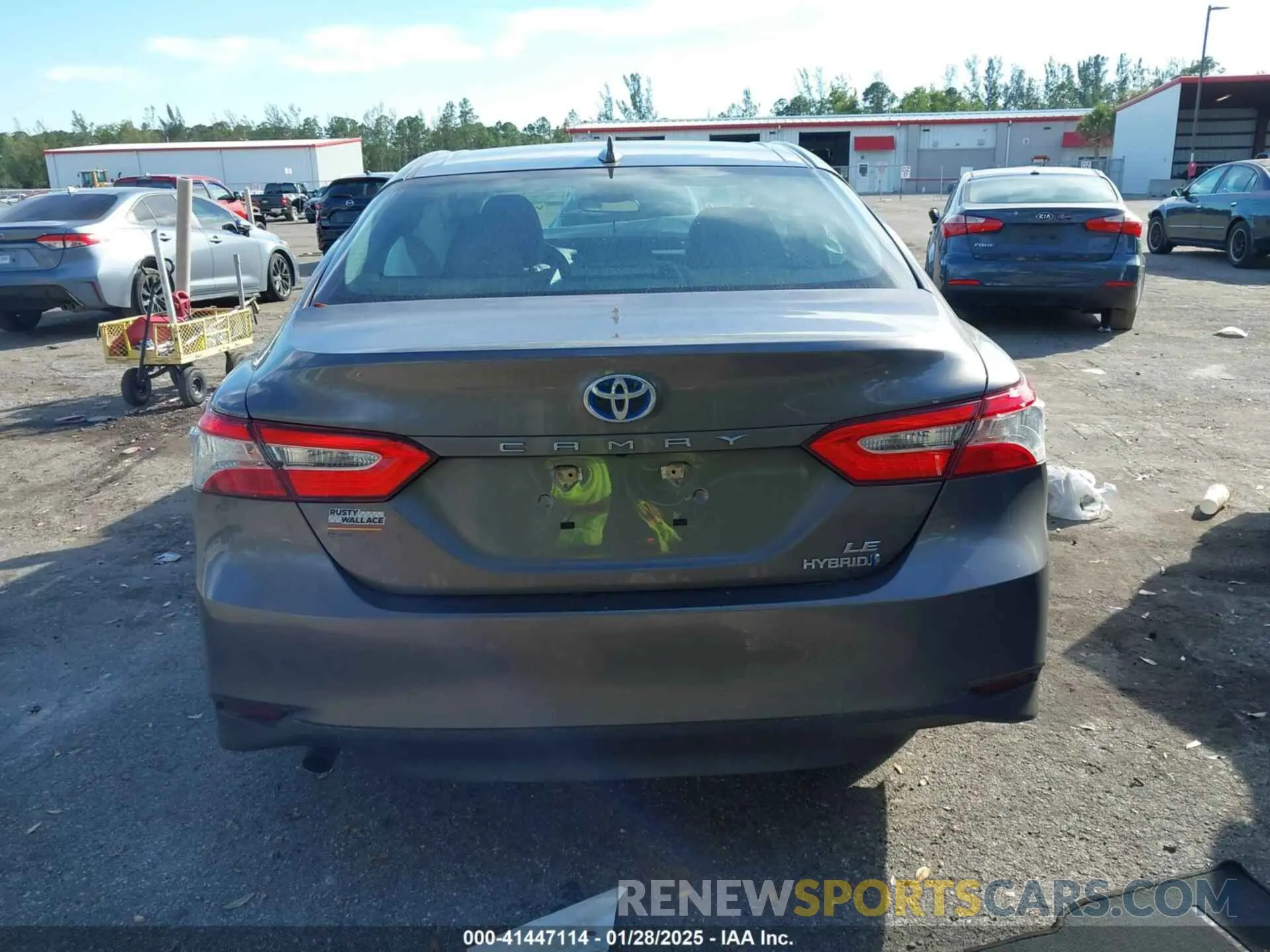 15 fotografías del automóvil dañado 4T1C31AK4LU540759 TOYOTA CAMRY 2020