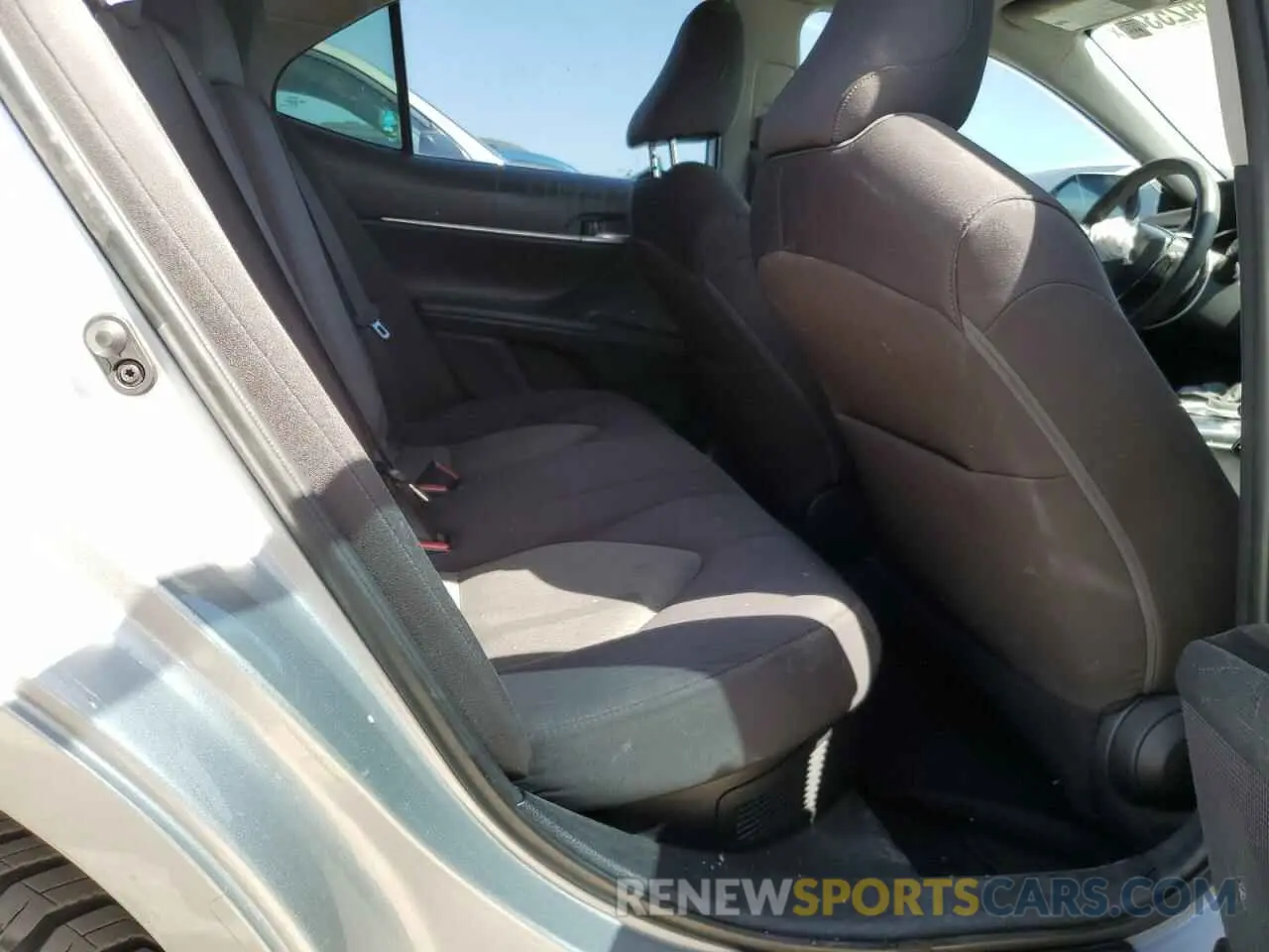10 fotografías del automóvil dañado 4T1C31AK5LU013362 TOYOTA CAMRY 2020
