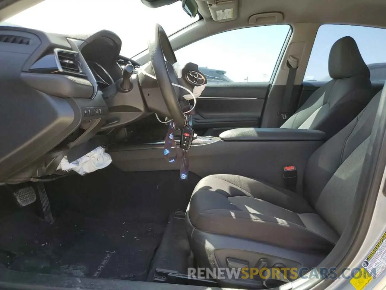 7 fotografías del automóvil dañado 4T1C31AK5LU013362 TOYOTA CAMRY 2020