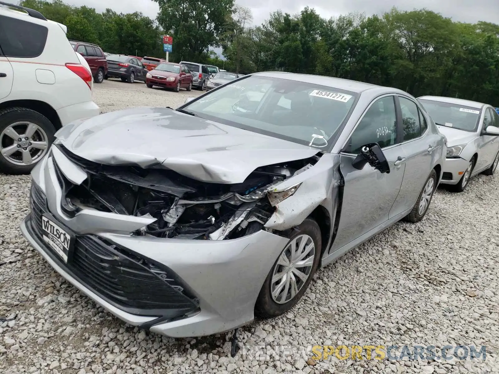 2 fotografías del automóvil dañado 4T1C31AK5LU523601 TOYOTA CAMRY 2020
