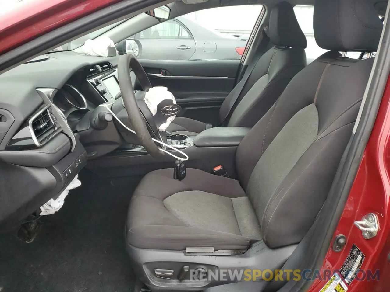 7 fotografías del automóvil dañado 4T1C31AK5LU526112 TOYOTA CAMRY 2020