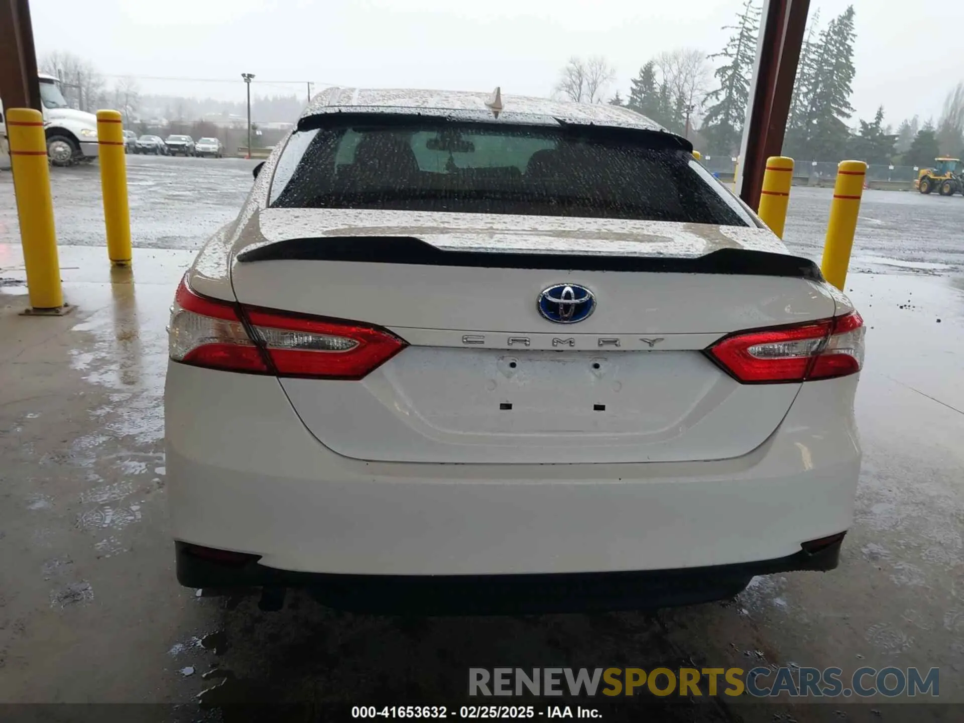 15 fotografías del automóvil dañado 4T1C31AK5LU528748 TOYOTA CAMRY 2020