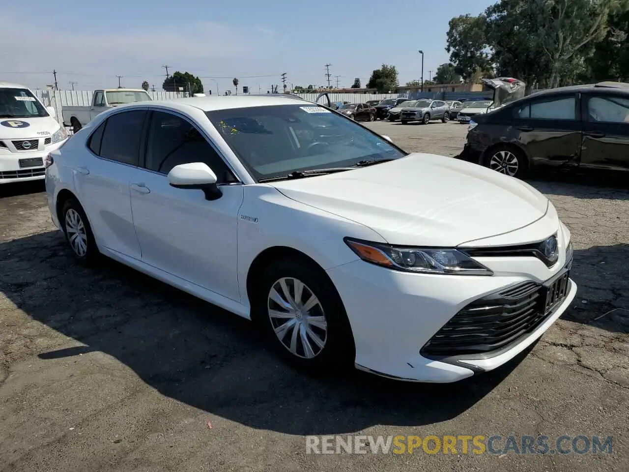 4 fotografías del automóvil dañado 4T1C31AK5LU528782 TOYOTA CAMRY 2020