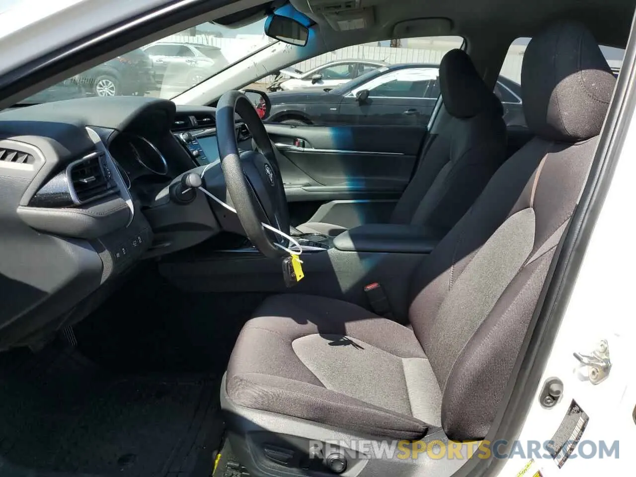 7 fotografías del automóvil dañado 4T1C31AK5LU528782 TOYOTA CAMRY 2020