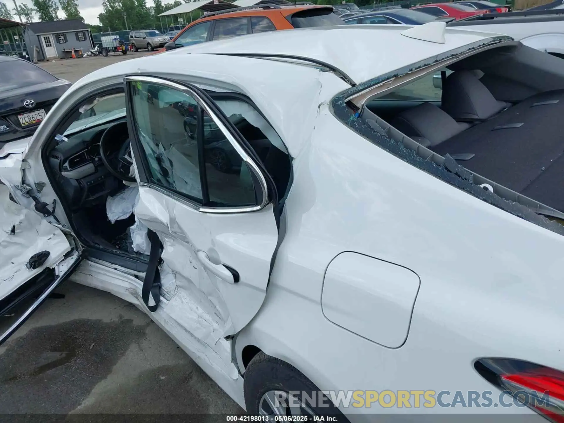 21 fotografías del automóvil dañado 4T1C31AK5LU538633 TOYOTA CAMRY 2020