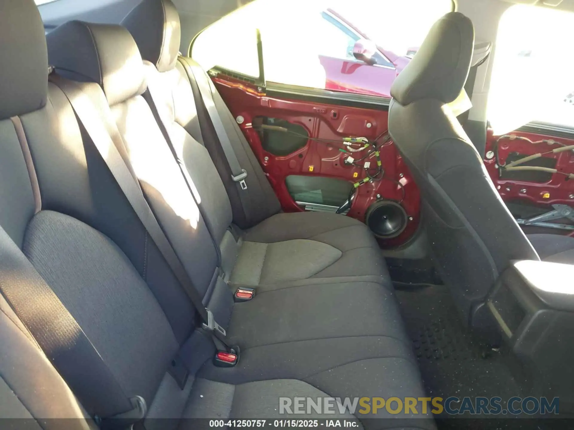 8 fotografías del automóvil dañado 4T1C31AK6LU530198 TOYOTA CAMRY 2020