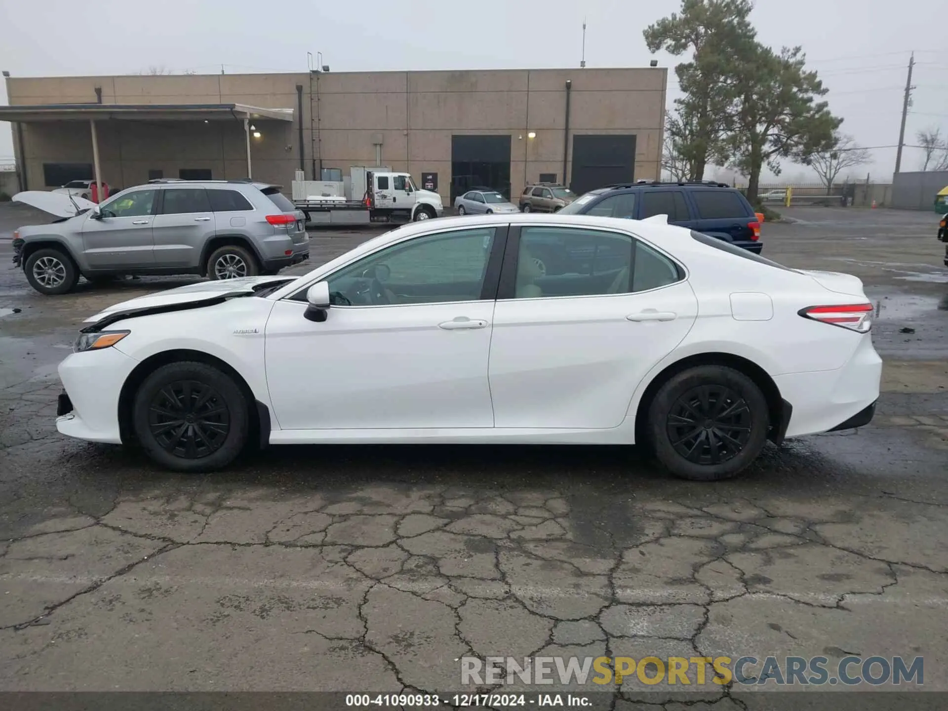 15 fotografías del automóvil dañado 4T1C31AK6LU532873 TOYOTA CAMRY 2020