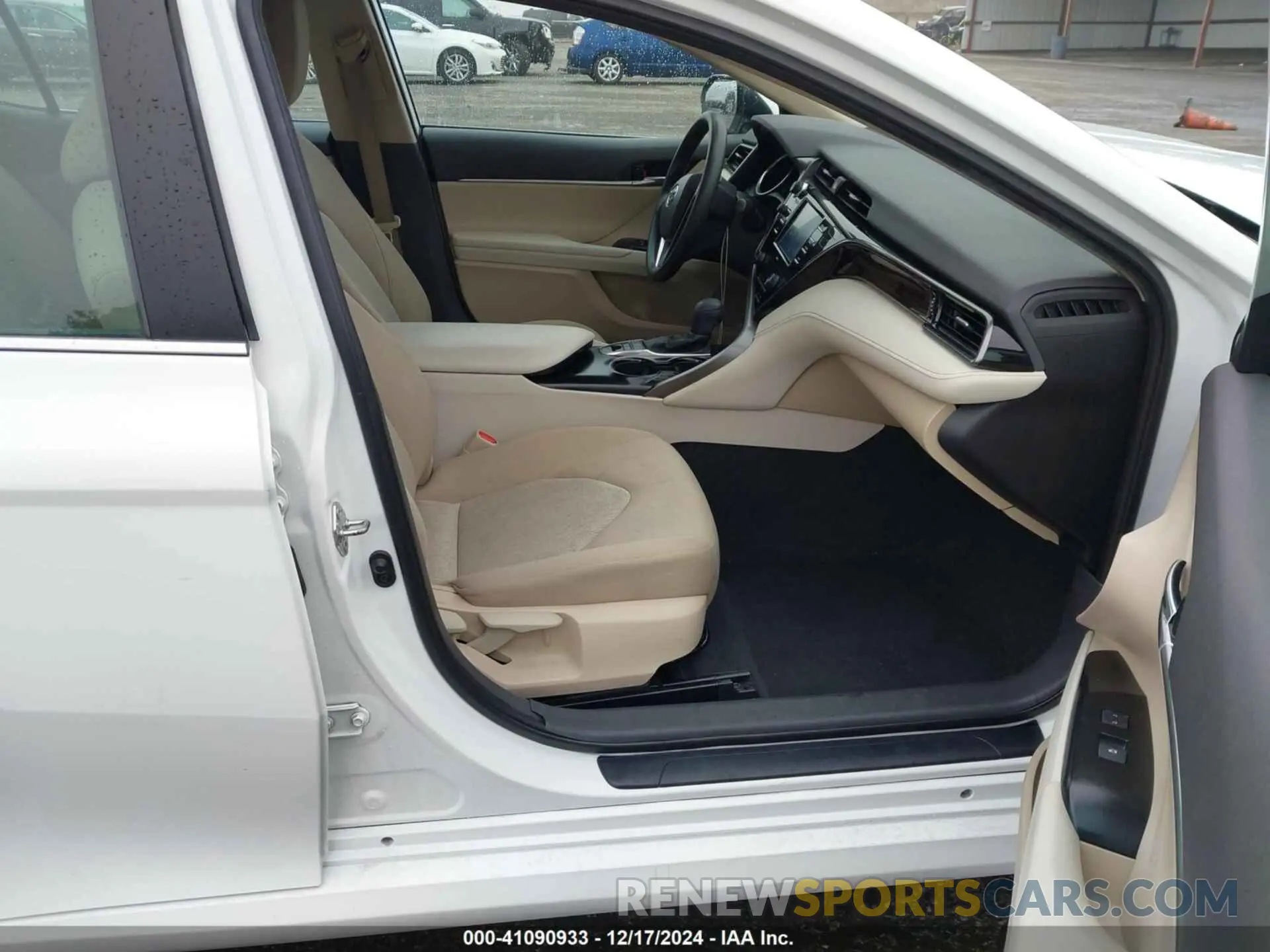 5 fotografías del automóvil dañado 4T1C31AK6LU532873 TOYOTA CAMRY 2020