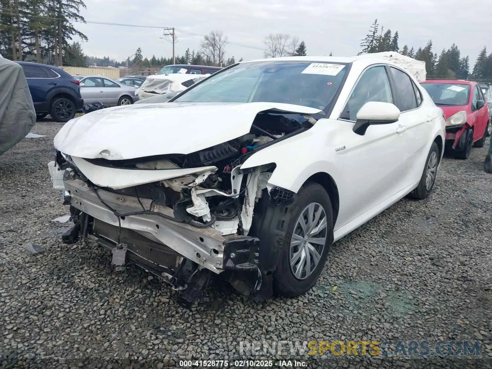 2 fotografías del automóvil dañado 4T1C31AK8LU525407 TOYOTA CAMRY 2020