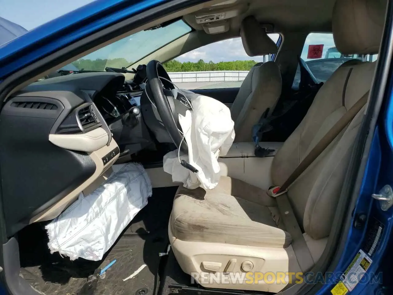 7 fotografías del automóvil dañado 4T1C31AK9LU019584 TOYOTA CAMRY 2020