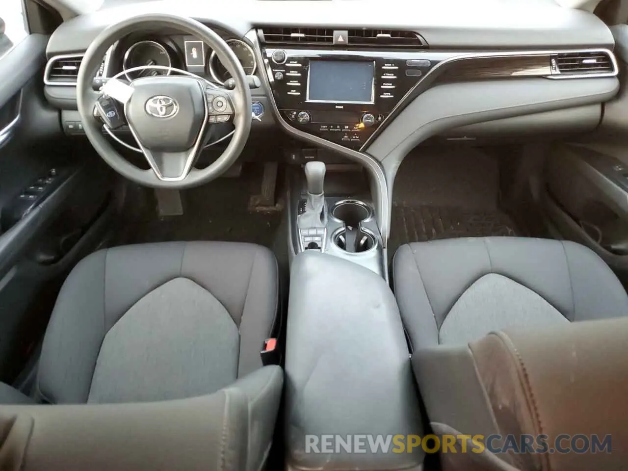 8 fotografías del automóvil dañado 4T1C31AK9LU519633 TOYOTA CAMRY 2020