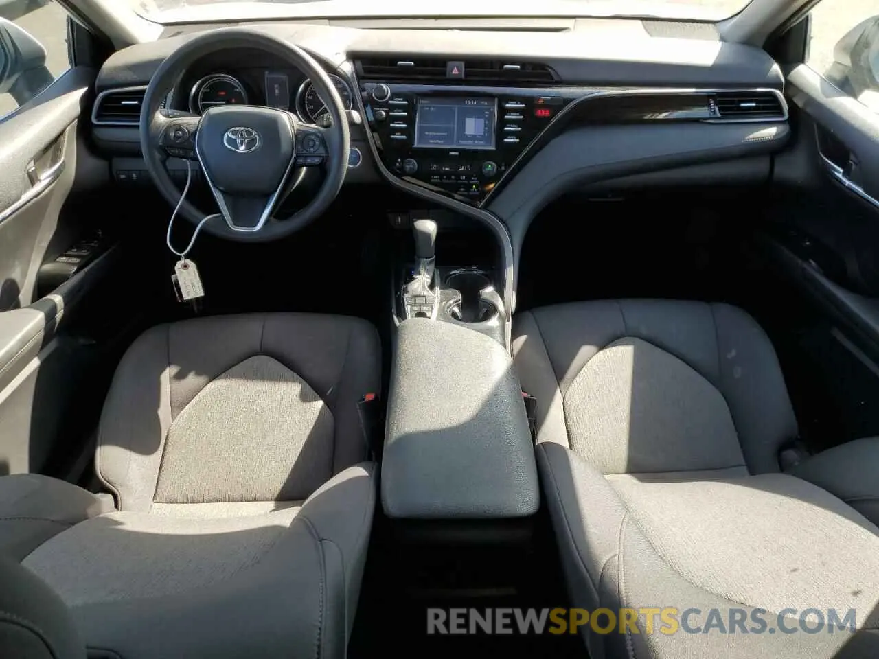 8 fotografías del automóvil dañado 4T1C31AK9LU535704 TOYOTA CAMRY 2020
