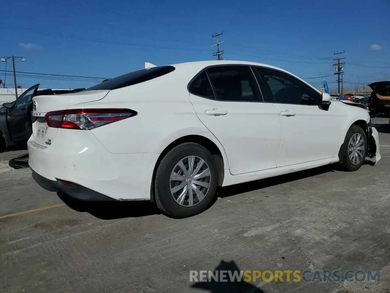 3 fotografías del automóvil dañado 4T1C31AKXLU526526 TOYOTA CAMRY 2020