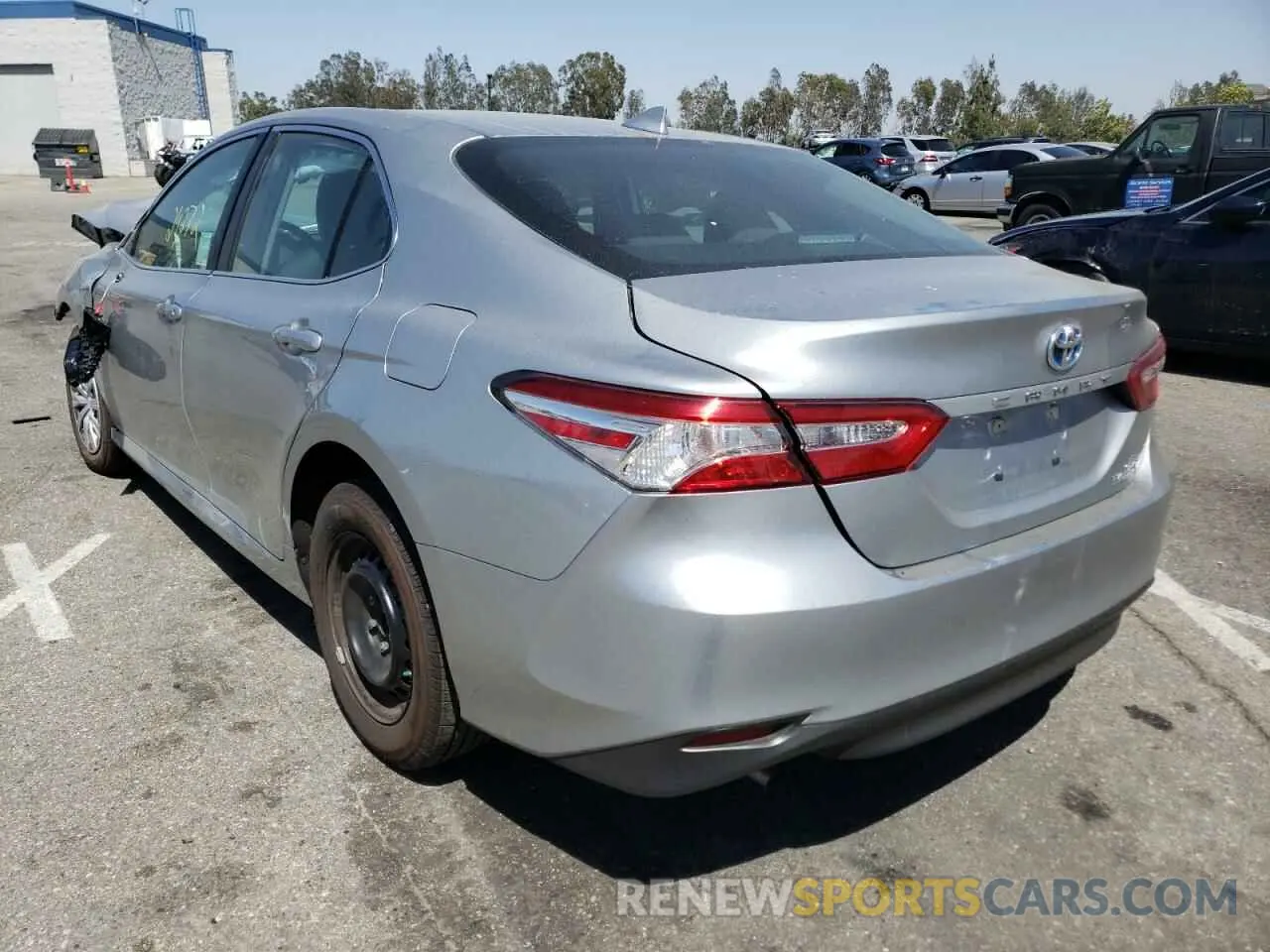 3 fotografías del automóvil dañado 4T1C31AKXLU528485 TOYOTA CAMRY 2020