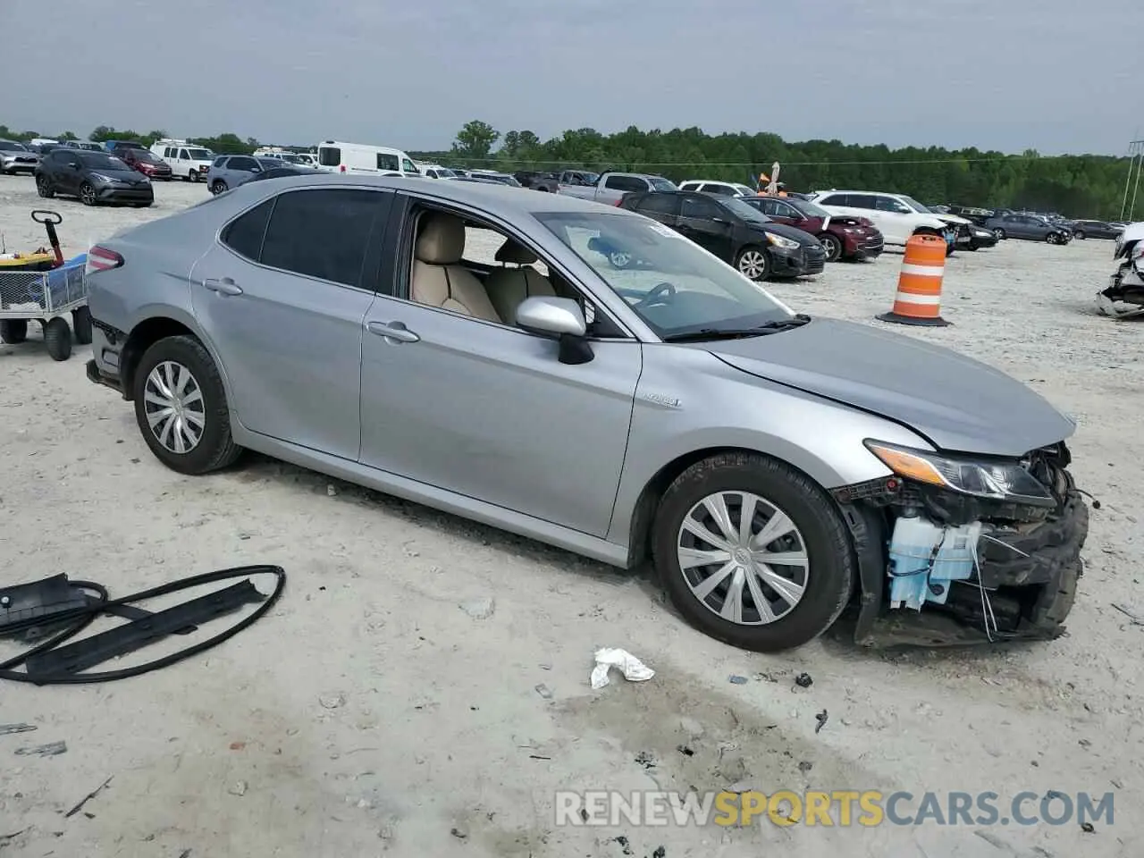 4 fotografías del automóvil dañado 4T1C31AKXLU536182 TOYOTA CAMRY 2020