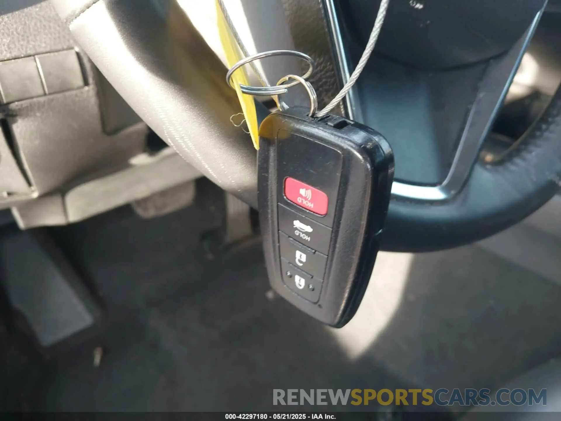 11 fotografías del automóvil dañado 4T1F11AK0LU388143 TOYOTA CAMRY 2020