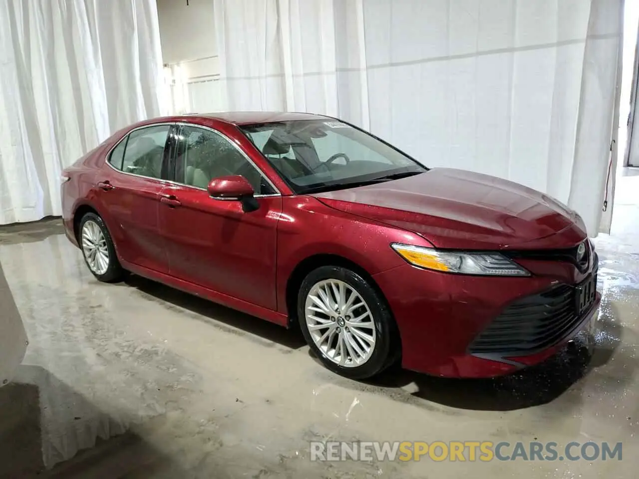 4 fotografías del automóvil dañado 4T1F11AK1LU300927 TOYOTA CAMRY 2020