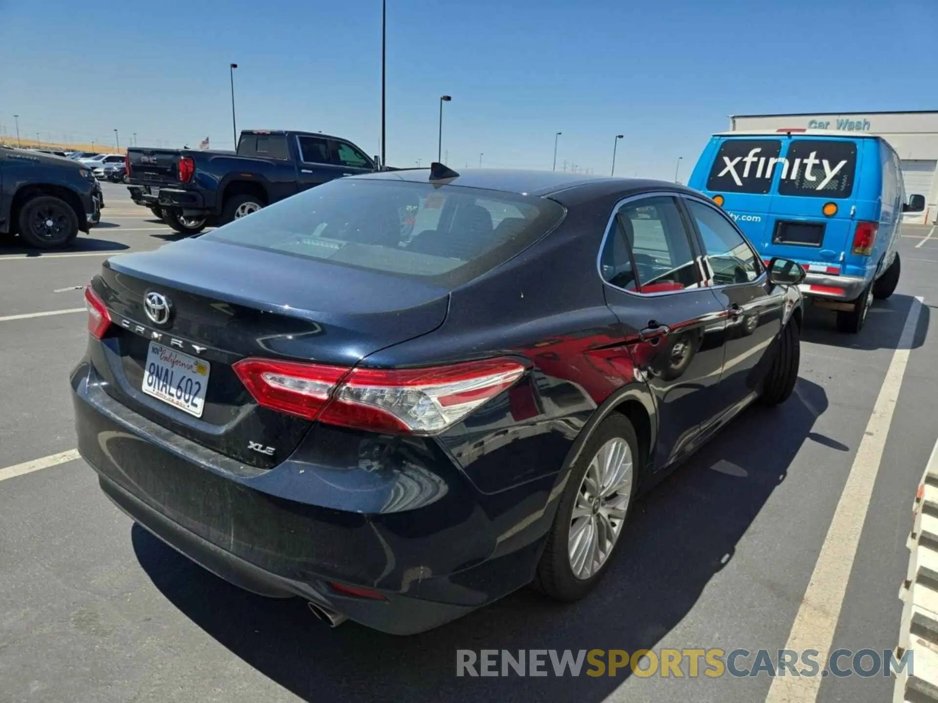 11 fotografías del automóvil dañado 4T1F11AK1LU857756 TOYOTA CAMRY 2020
