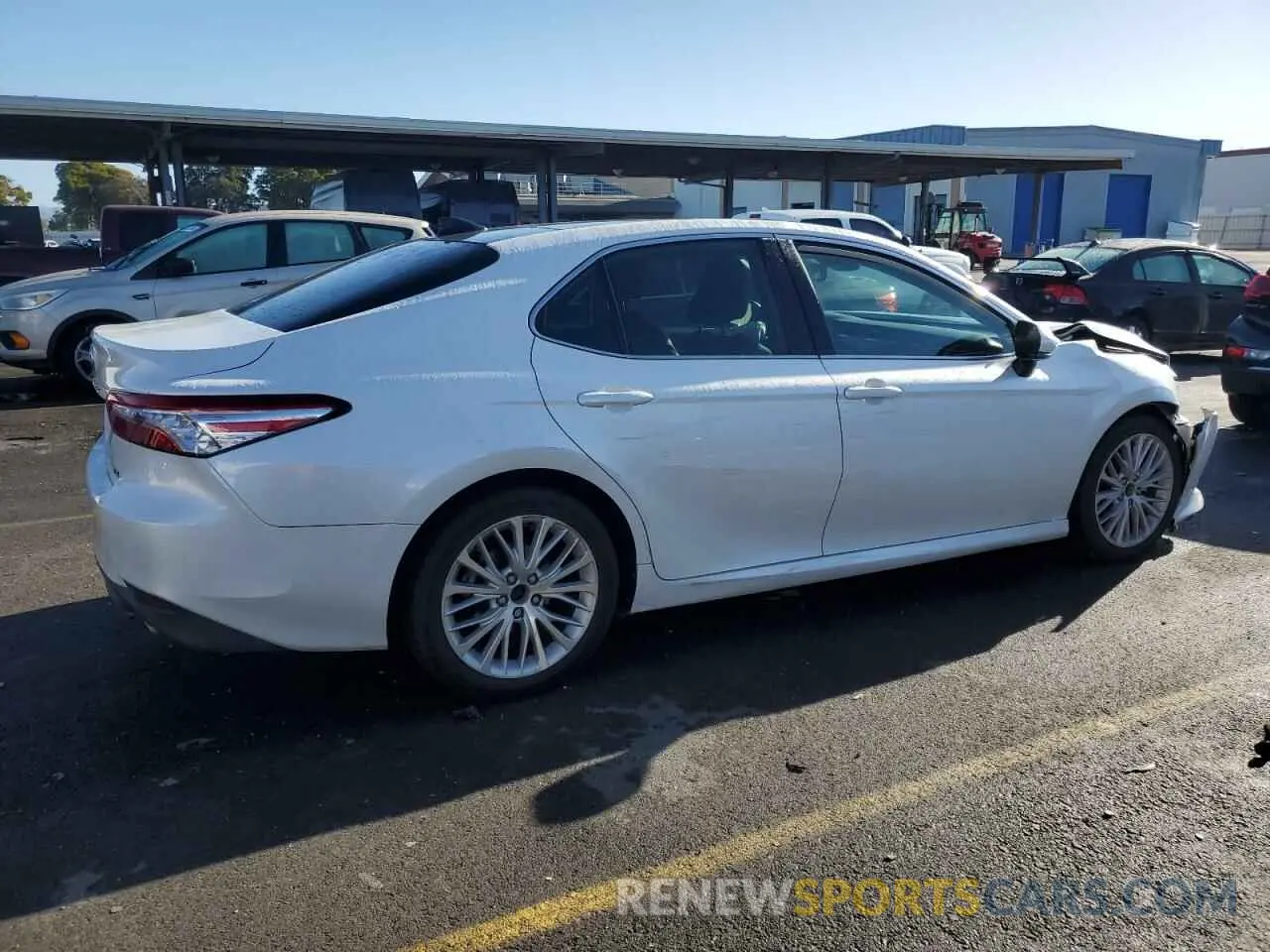 3 fotografías del automóvil dañado 4T1F11AK3LU926690 TOYOTA CAMRY 2020