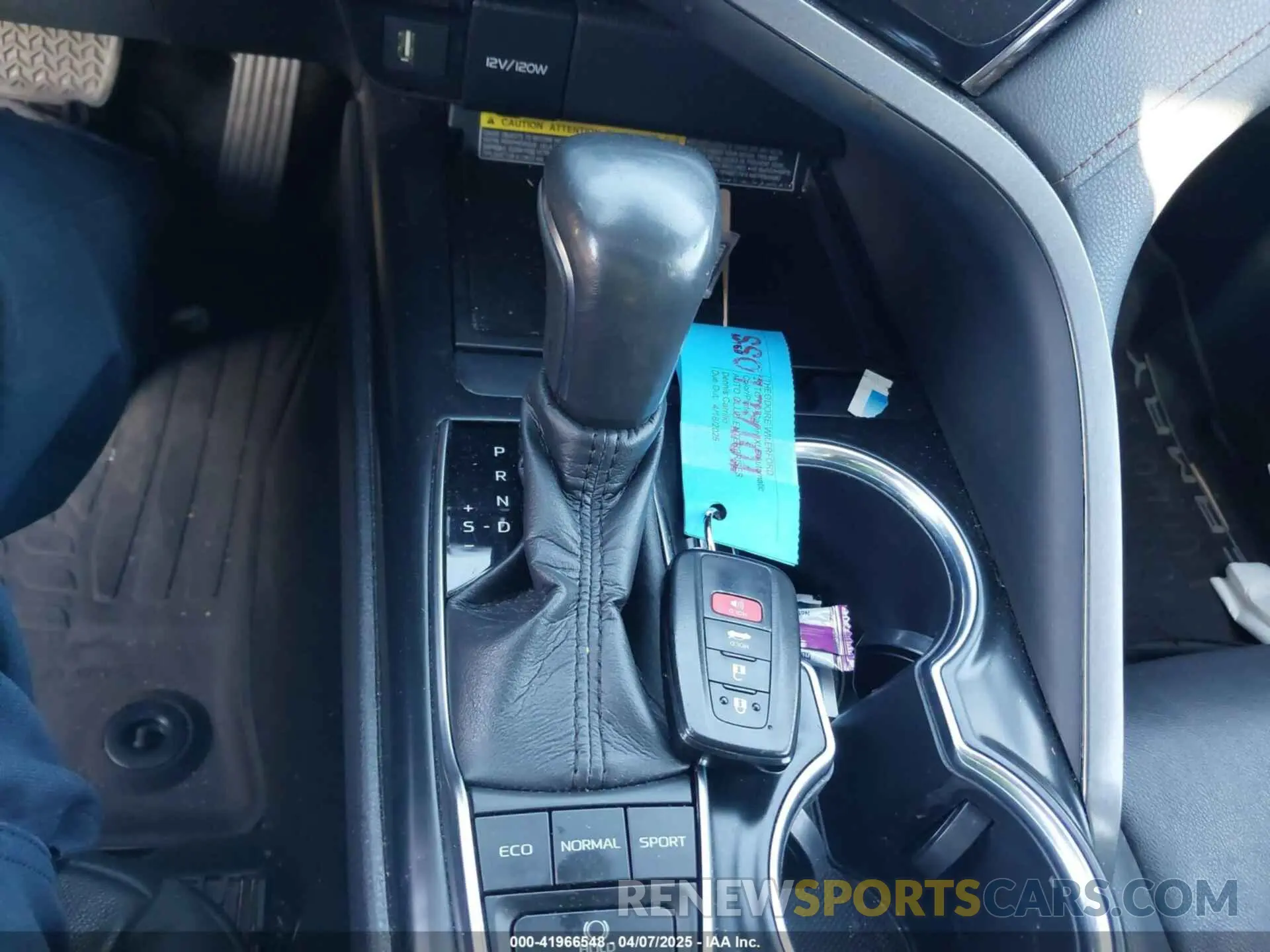 11 fotografías del automóvil dañado 4T1F11AK4LU308732 TOYOTA CAMRY 2020