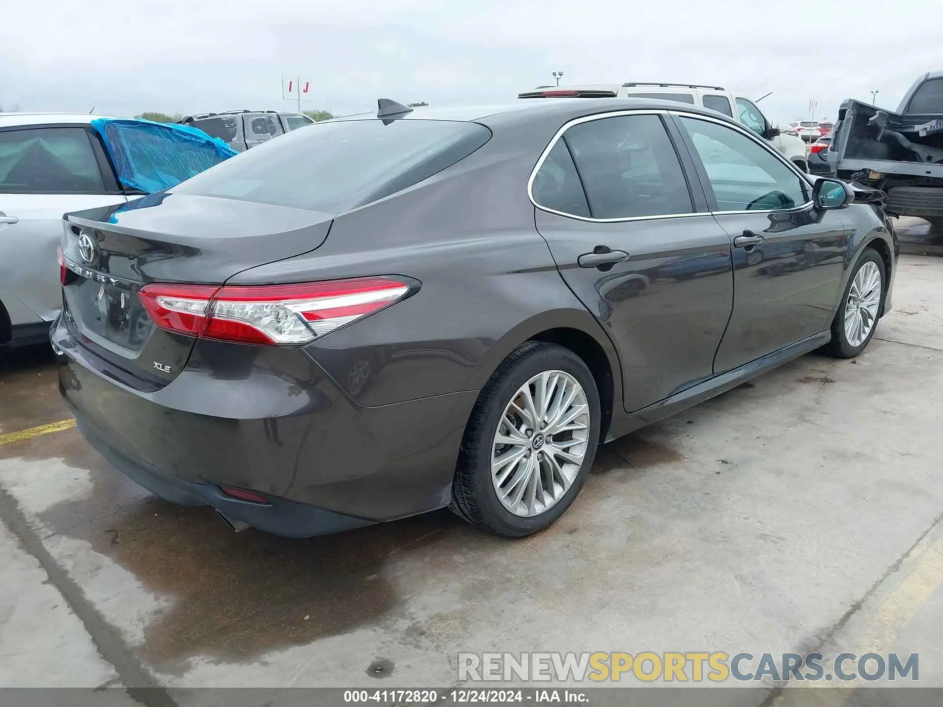4 fotografías del automóvil dañado 4T1F11AK5LU878786 TOYOTA CAMRY 2020