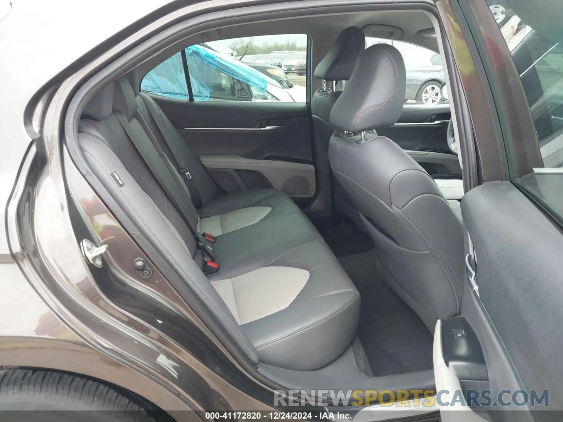 8 fotografías del automóvil dañado 4T1F11AK5LU878786 TOYOTA CAMRY 2020