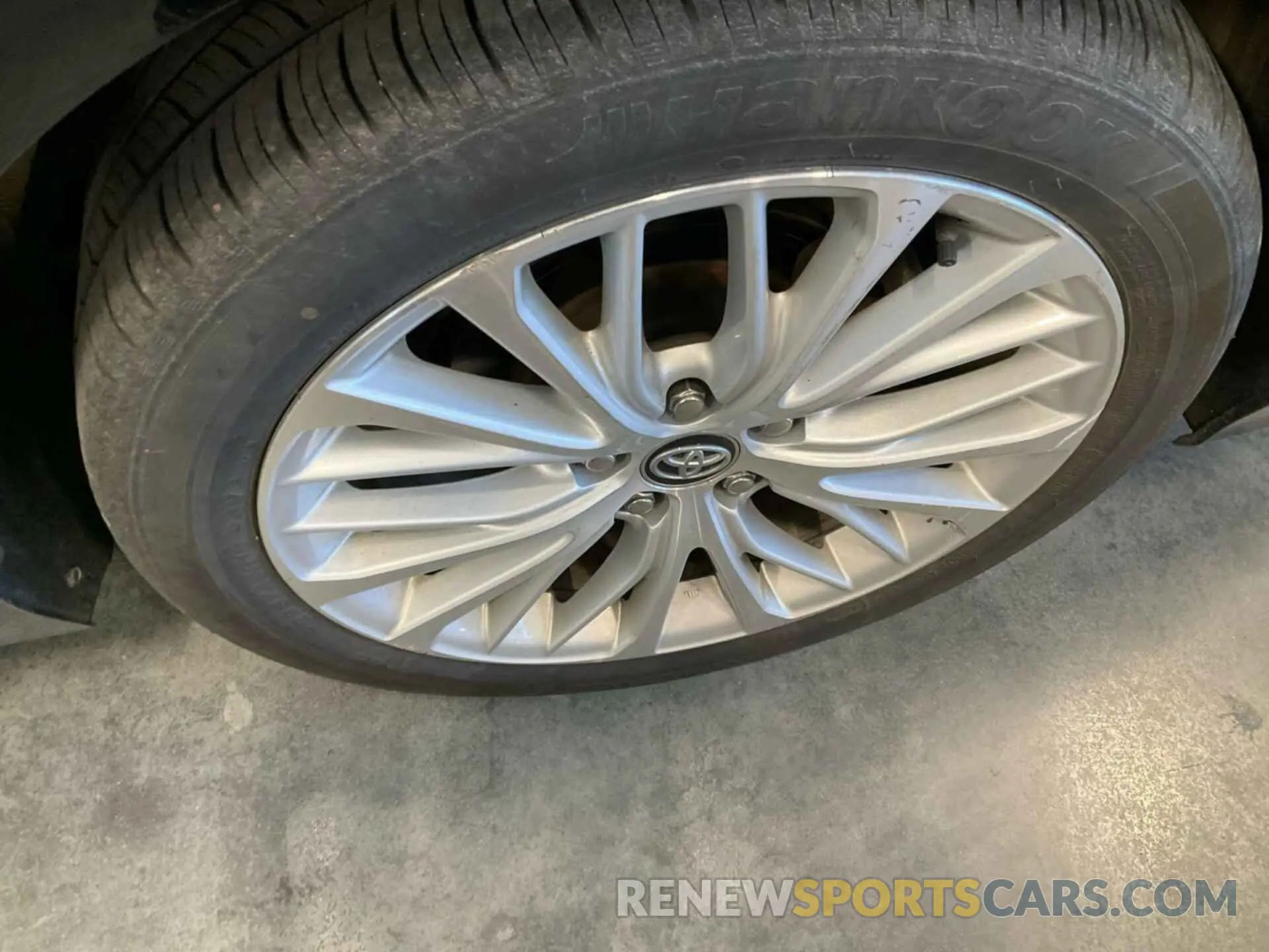 13 fotografías del automóvil dañado 4T1F11AK5LU943085 TOYOTA CAMRY 2020