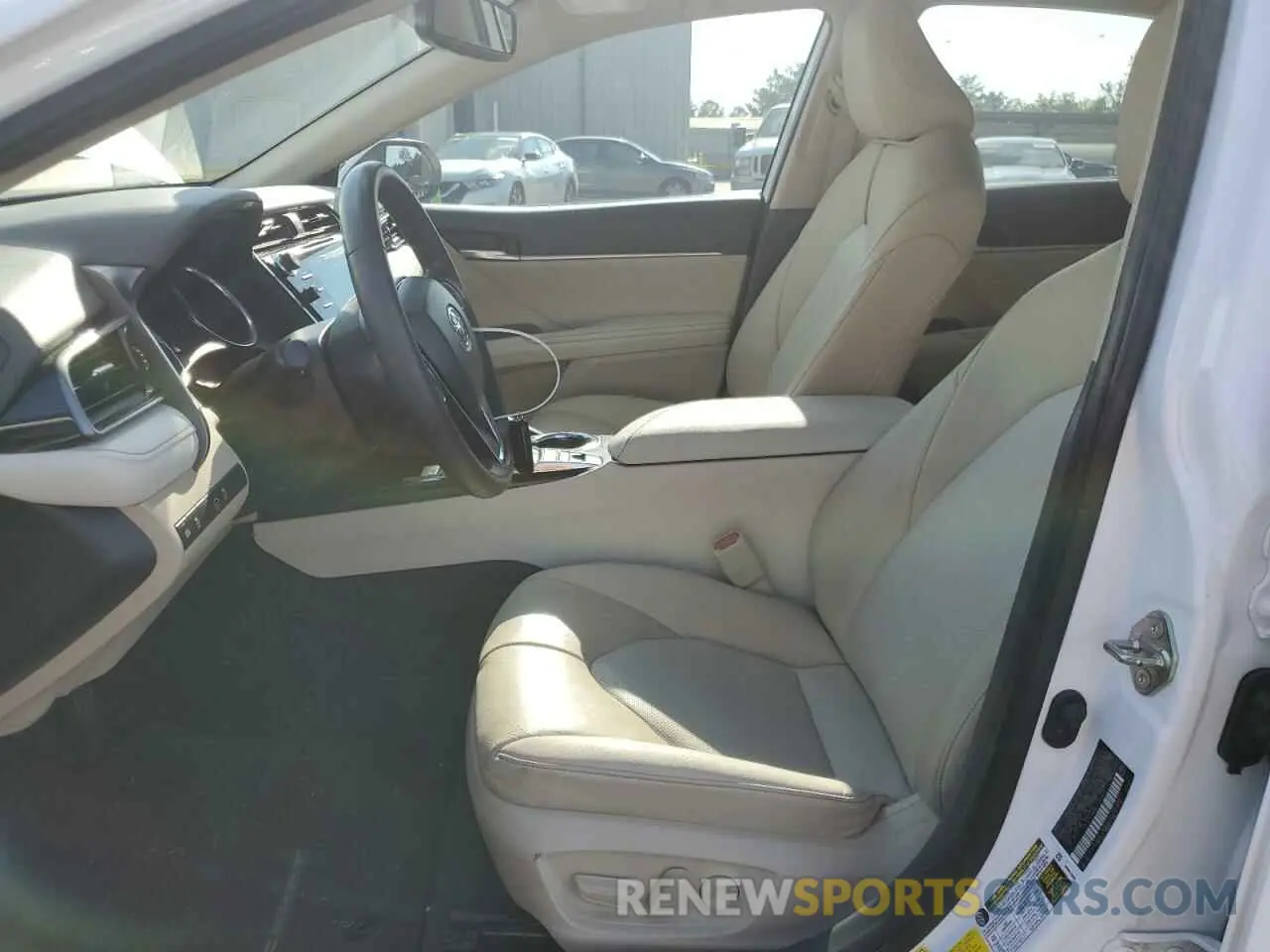 7 fotografías del automóvil dañado 4T1F11AK6LU302897 TOYOTA CAMRY 2020