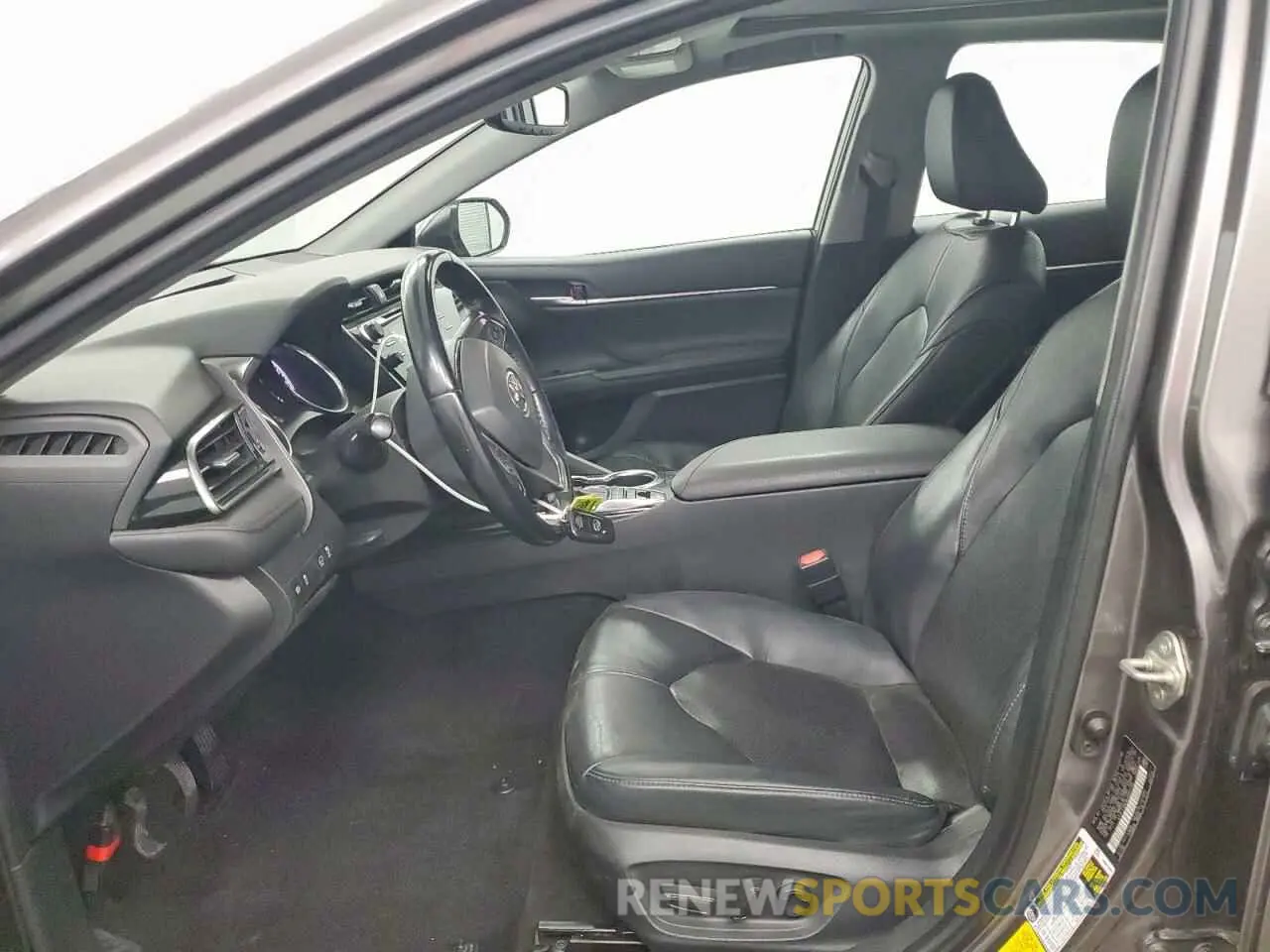 7 fotografías del automóvil dañado 4T1F11AK8LU961158 TOYOTA CAMRY 2020