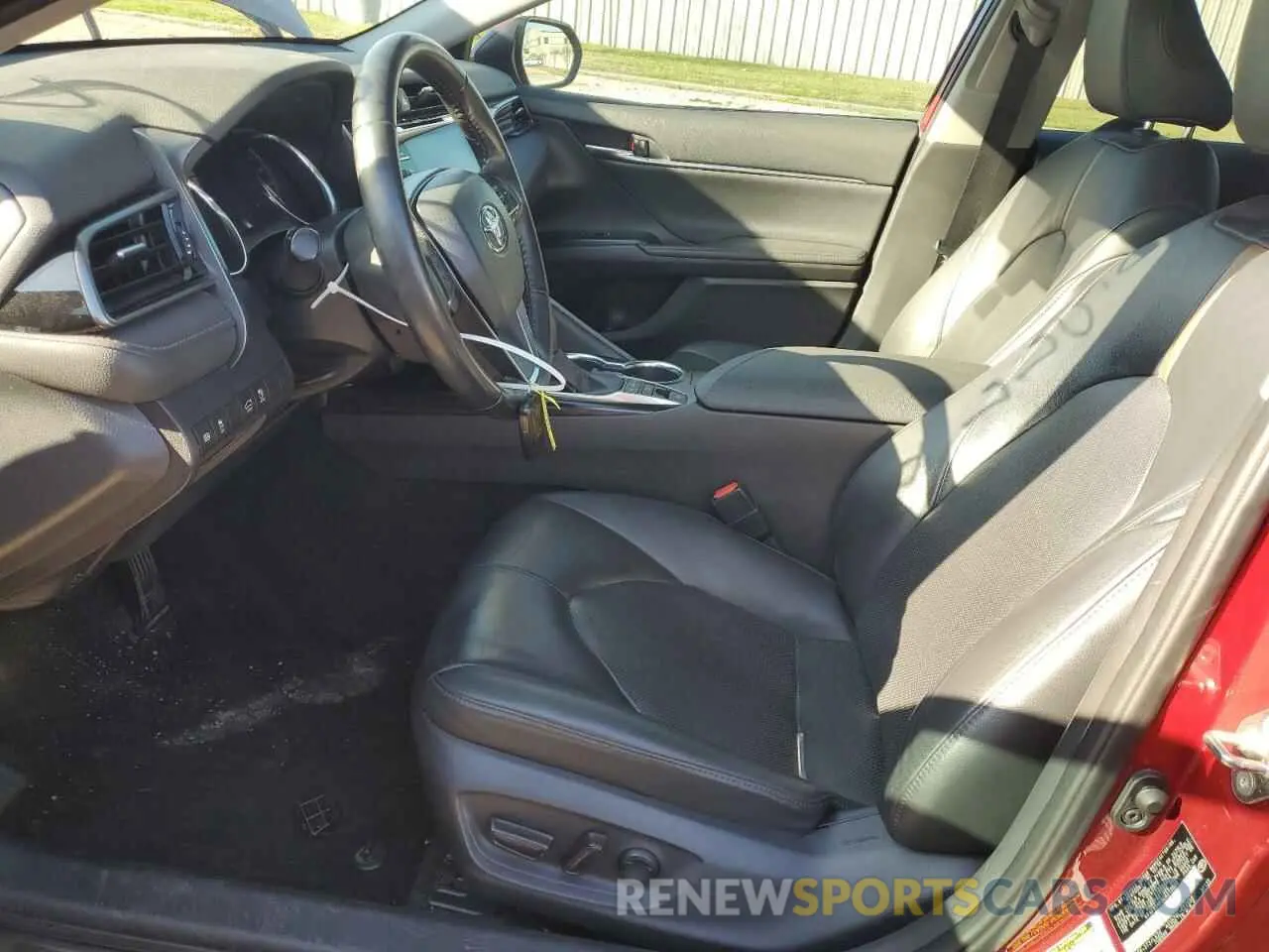 7 fotografías del automóvil dañado 4T1F11AK9LU313005 TOYOTA CAMRY 2020