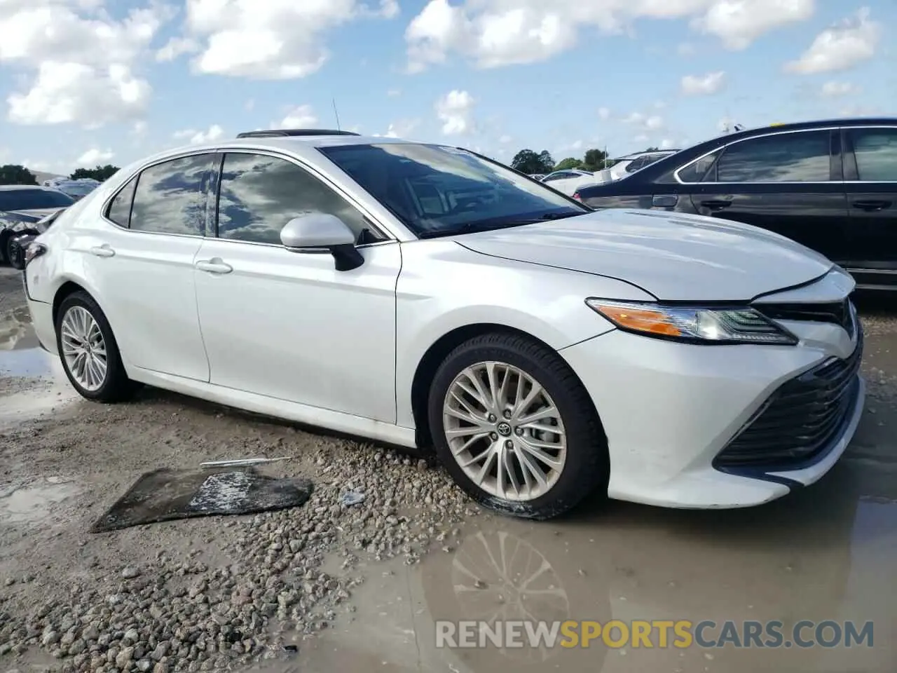 4 fotografías del automóvil dañado 4T1F11AK9LU943218 TOYOTA CAMRY 2020