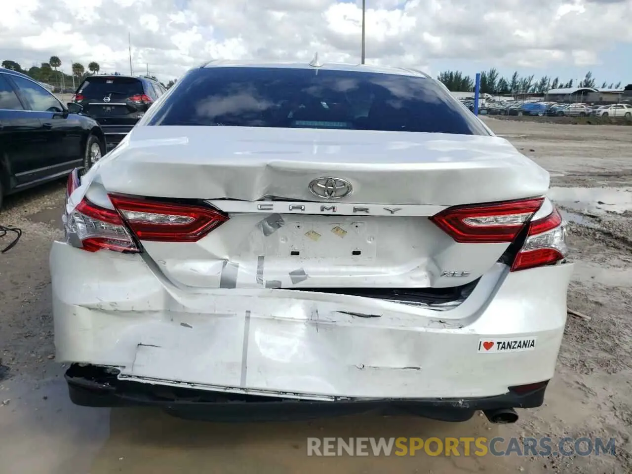 6 fotografías del automóvil dañado 4T1F11AK9LU943218 TOYOTA CAMRY 2020