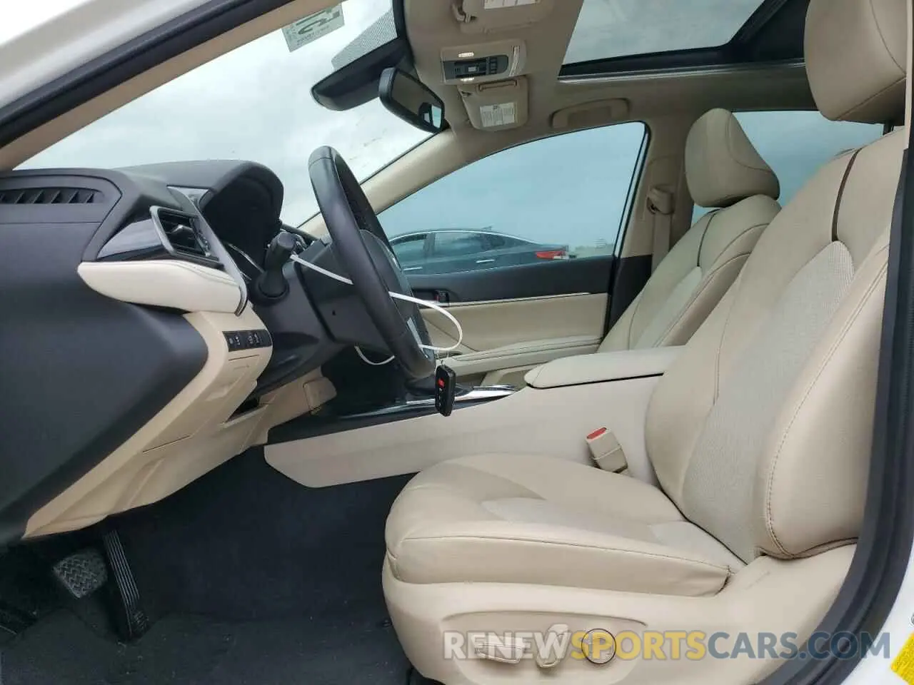 7 fotografías del automóvil dañado 4T1F11AK9LU975747 TOYOTA CAMRY 2020