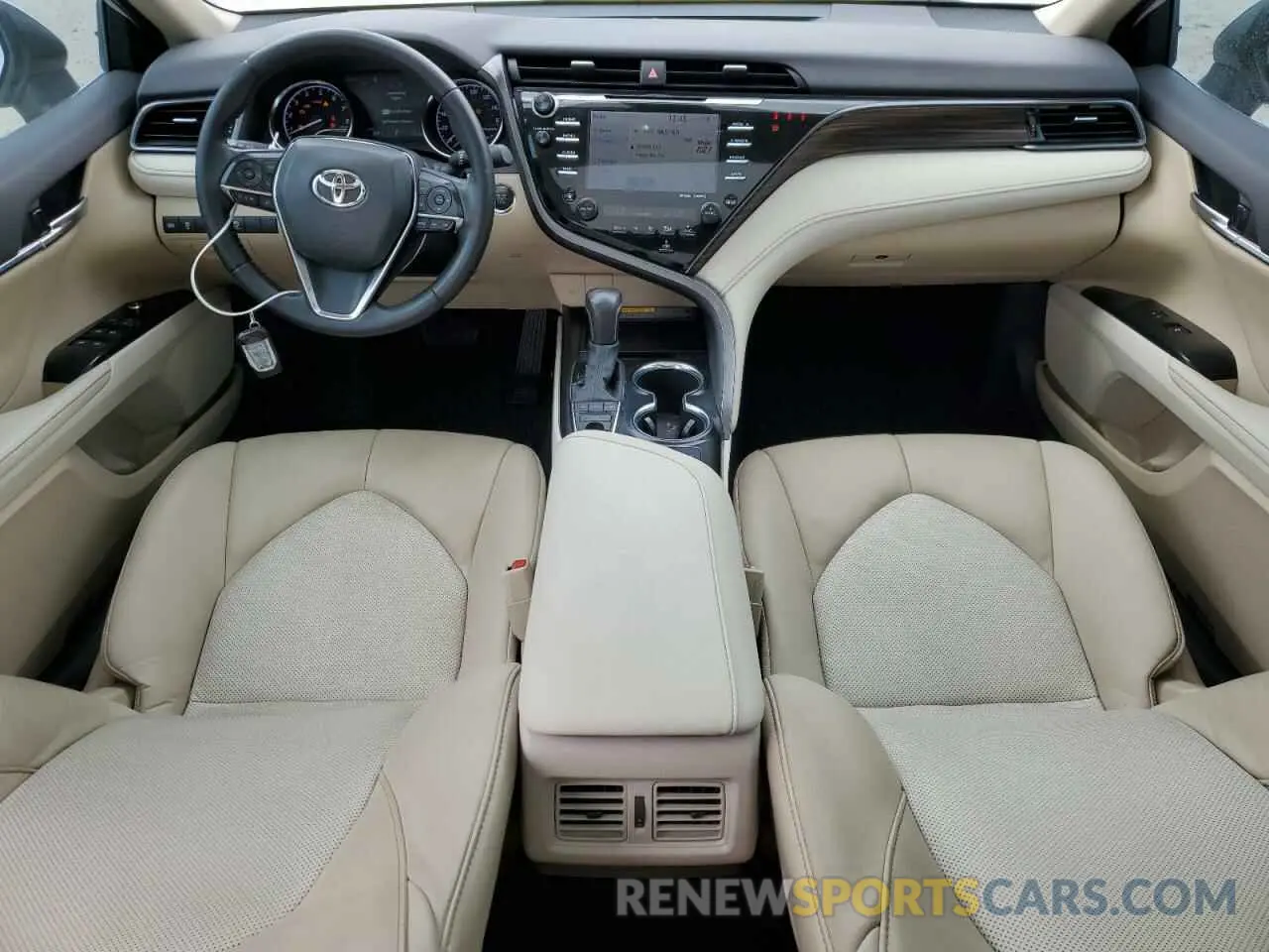 8 fotografías del automóvil dañado 4T1F11AK9LU975747 TOYOTA CAMRY 2020
