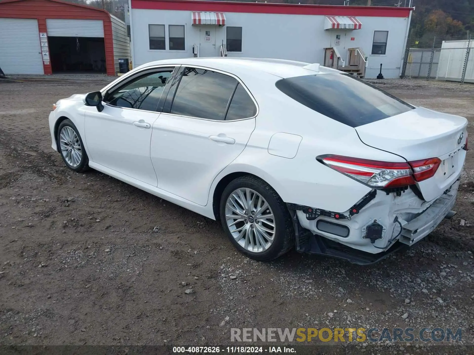 3 fotografías del automóvil dañado 4T1F11AKXLU886883 TOYOTA CAMRY 2020