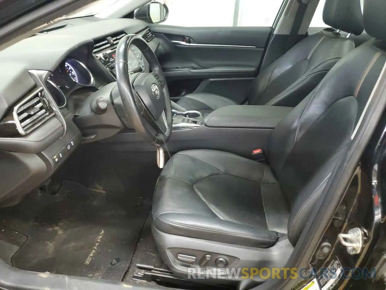 7 fotografías del automóvil dañado 4T1F11AKXLU888939 TOYOTA CAMRY 2020