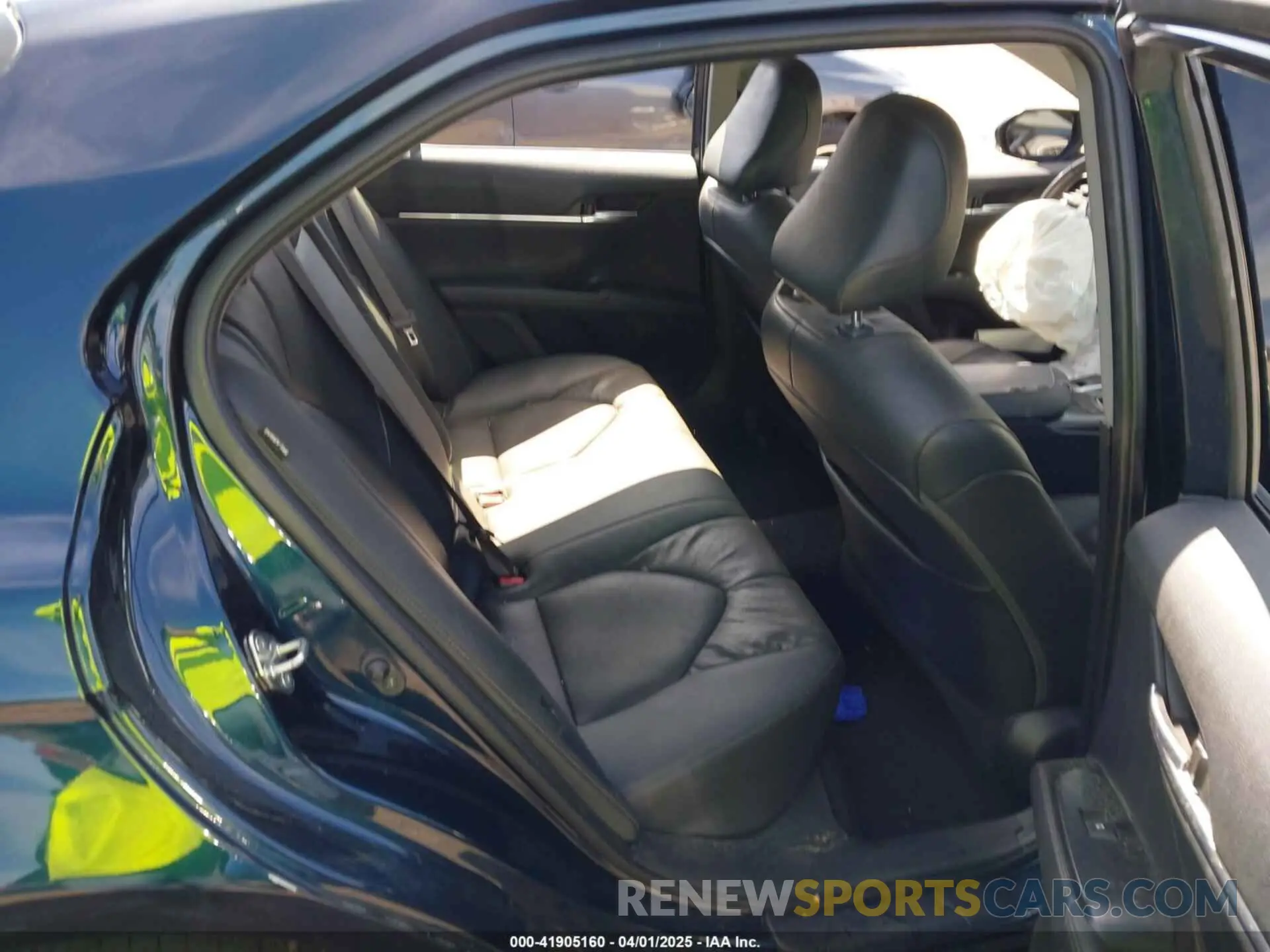 8 fotografías del automóvil dañado 4T1F11BK0LU001167 TOYOTA CAMRY 2020