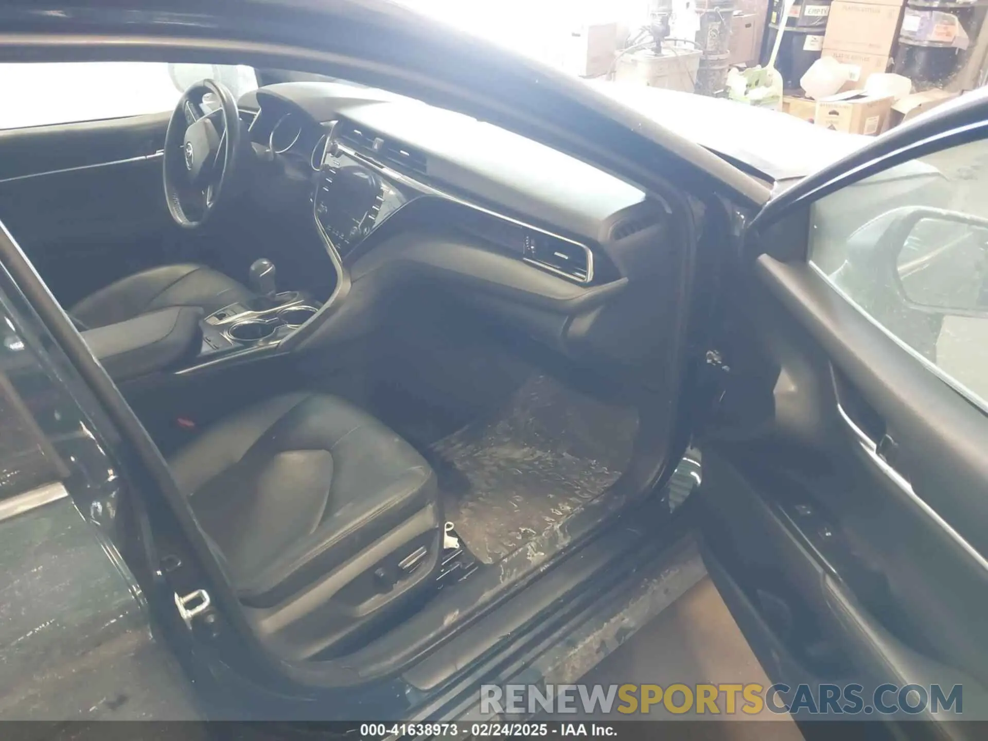 5 fotografías del automóvil dañado 4T1F11BK2LU010730 TOYOTA CAMRY 2020