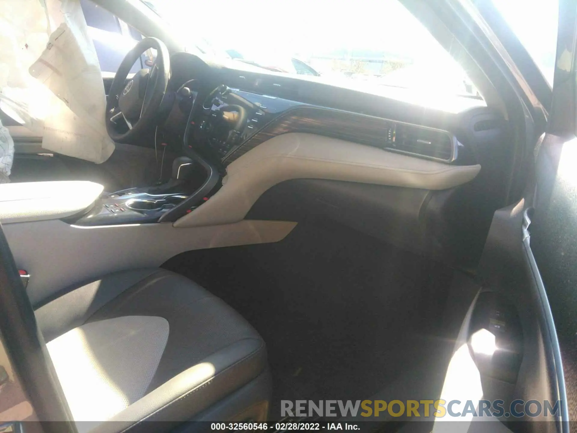 5 fotografías del automóvil dañado 4T1F31AK0LU542358 TOYOTA CAMRY 2020