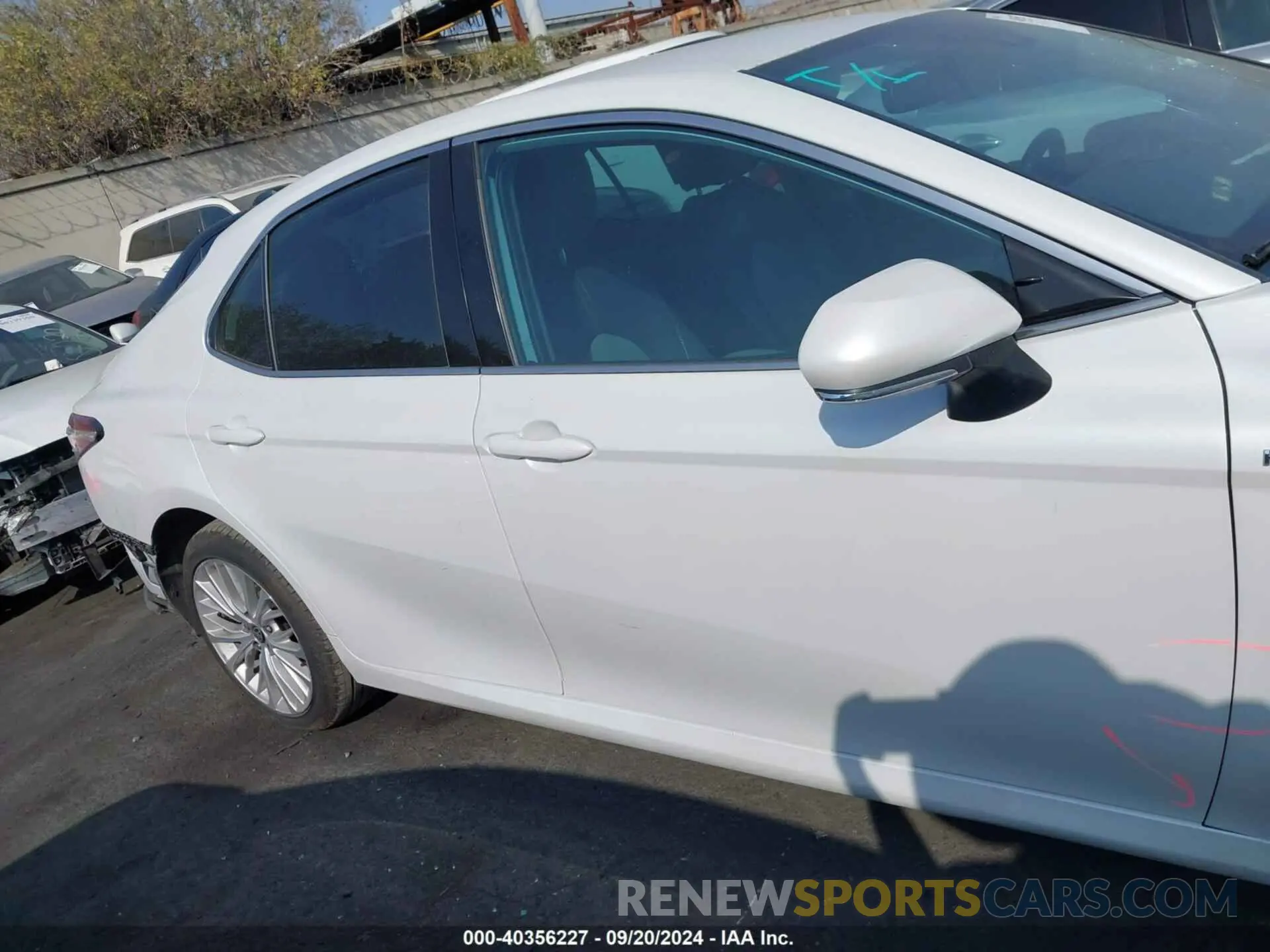 14 fotografías del automóvil dañado 4T1F31AK0LU542473 TOYOTA CAMRY 2020