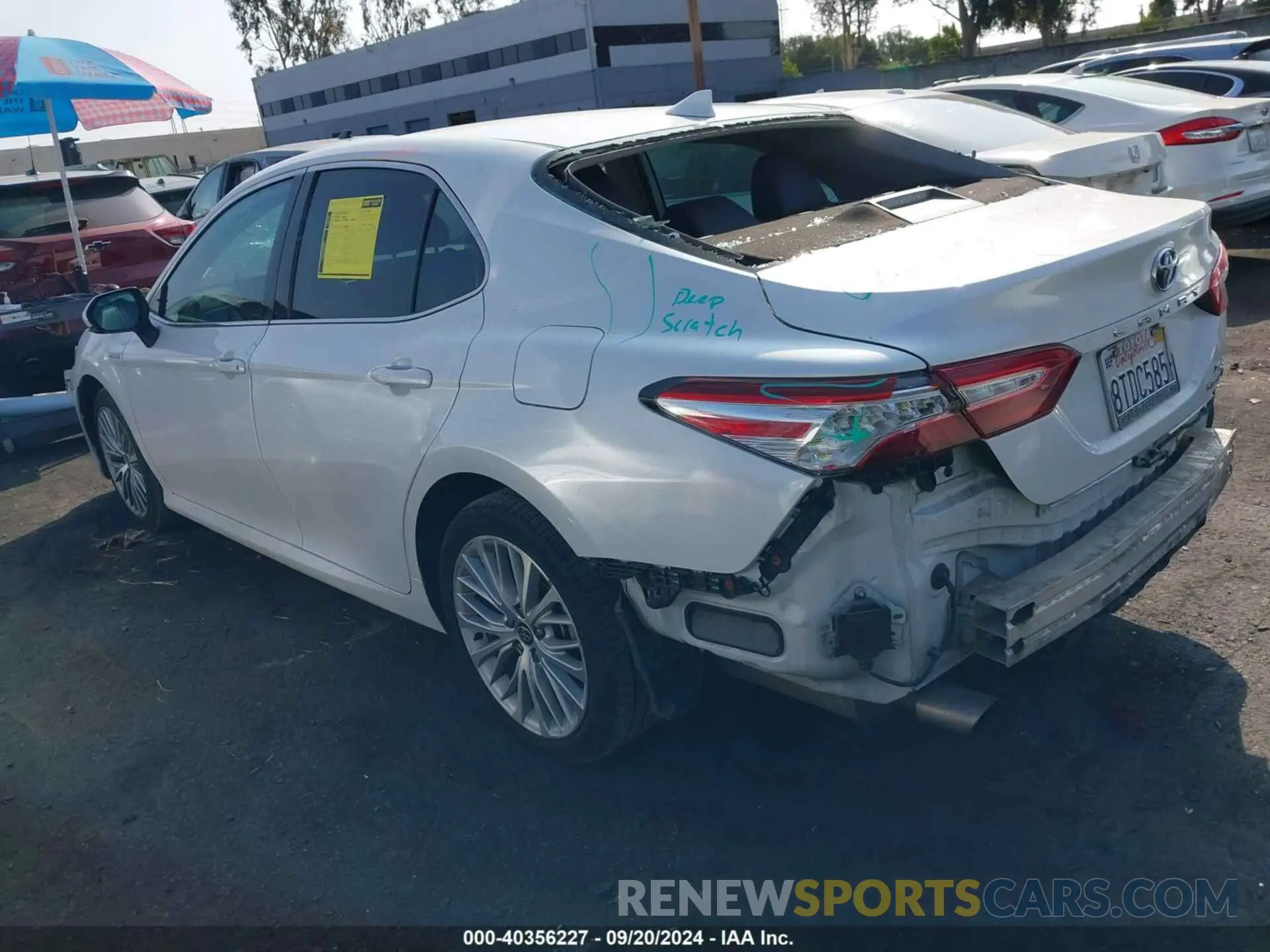 3 fotografías del automóvil dañado 4T1F31AK0LU542473 TOYOTA CAMRY 2020