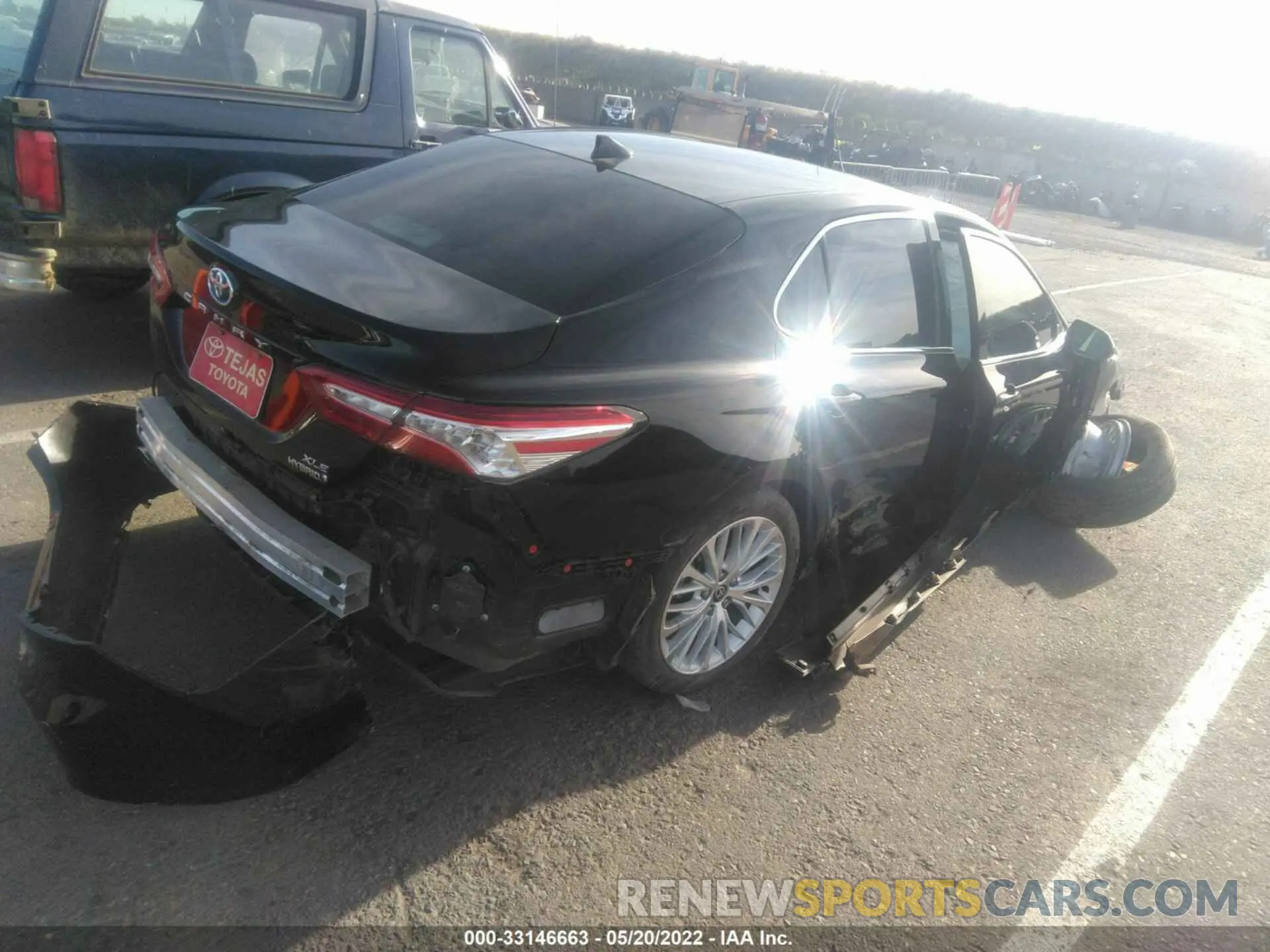 4 fotografías del automóvil dañado 4T1F31AK1LU015932 TOYOTA CAMRY 2020