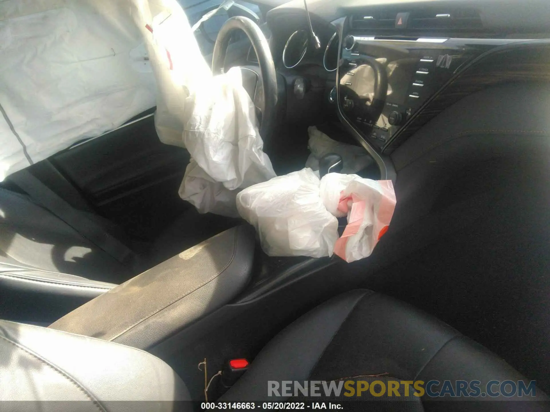 5 fotografías del automóvil dañado 4T1F31AK1LU015932 TOYOTA CAMRY 2020