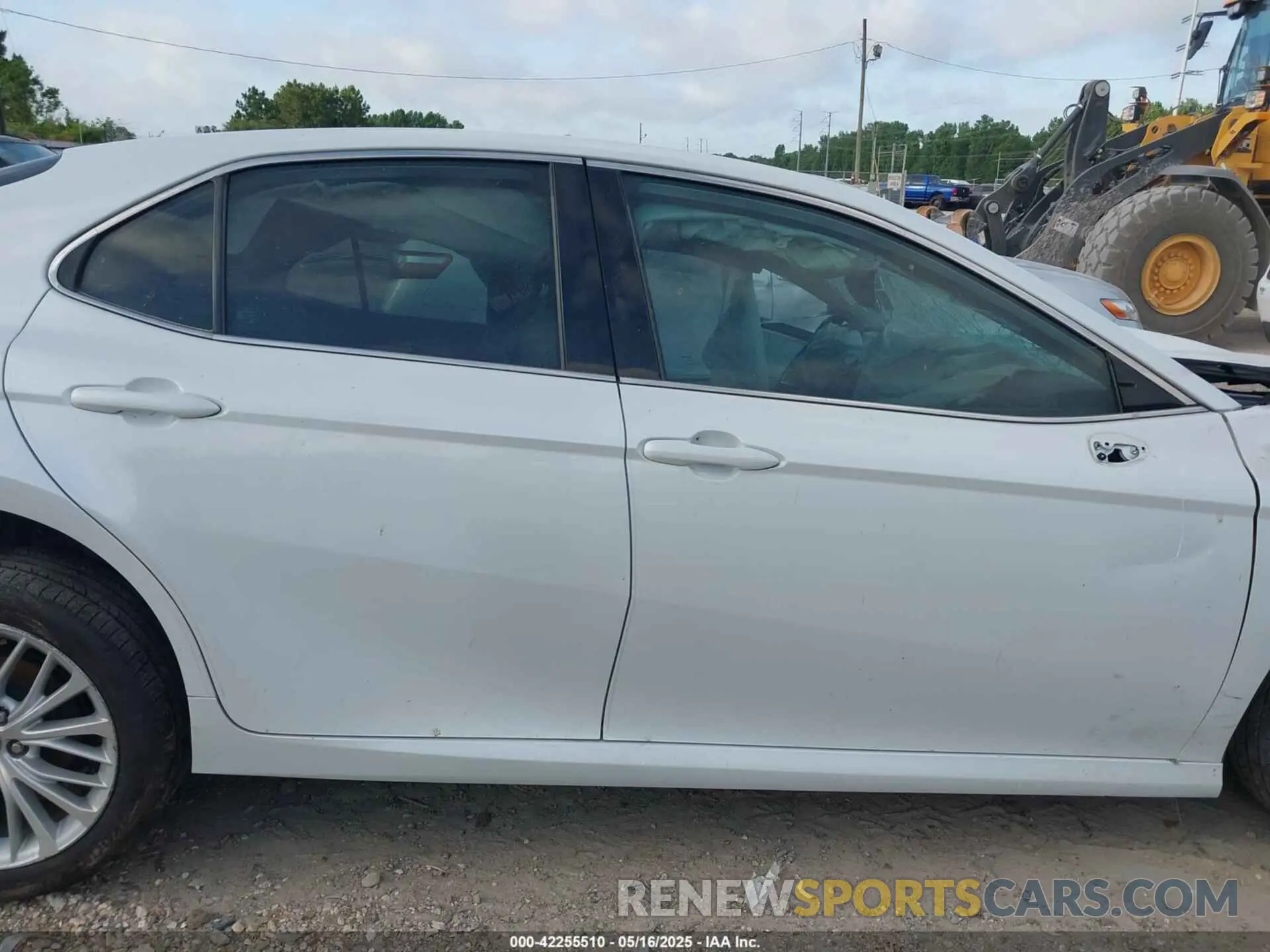 14 fotografías del automóvil dañado 4T1F31AK2LU523486 TOYOTA CAMRY 2020