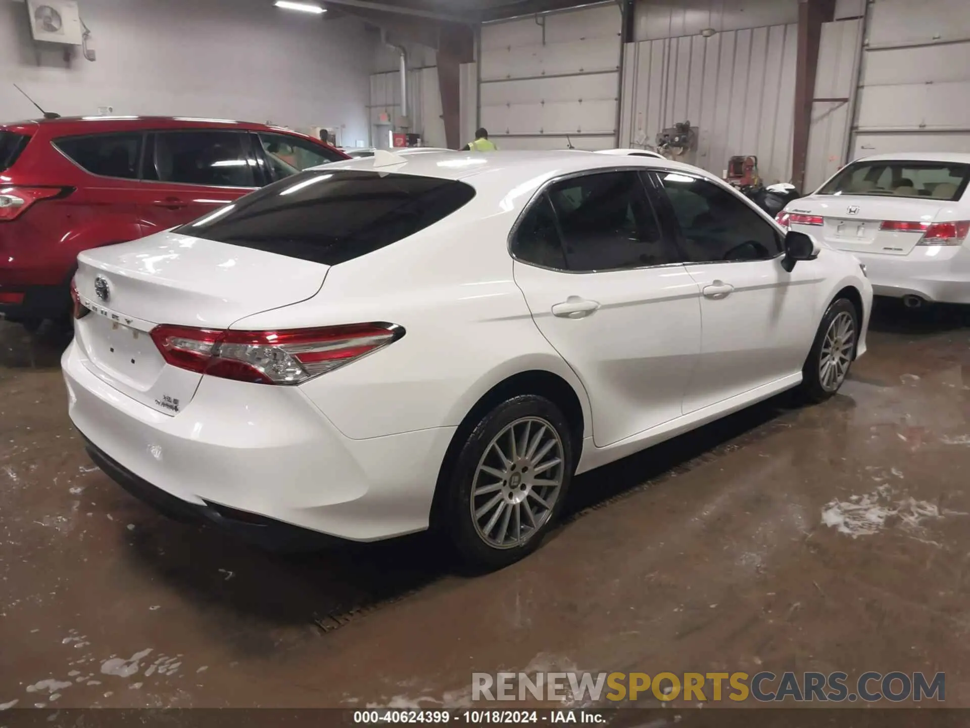 4 fotografías del automóvil dañado 4T1F31AK2LU524444 TOYOTA CAMRY 2020